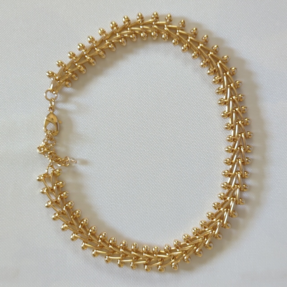 Gold Clasp Necklace Never Worn Gold Plated